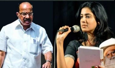 Anamika, Veerappa Moily with other 20 recieved Sahitya Akademi Awards