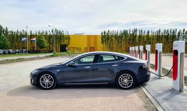 Tesla vehicles can now be purchased from Bitcoin Cryptocurrency, Elon Musk announced on Twitter