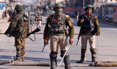 Pulwama Encounter: One terrorist killed, 2 more terrorists reported stranded in Pulwama encounter, internet service stopped