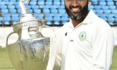 Michael Vaughan predicts IPL 2021 winner, Wasim Jaffer trolls