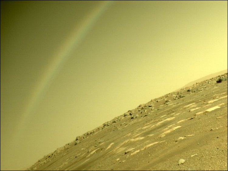 Rainbow made in the sky of Mars, NASA's Mars rover took a terrific photo, know how it happened