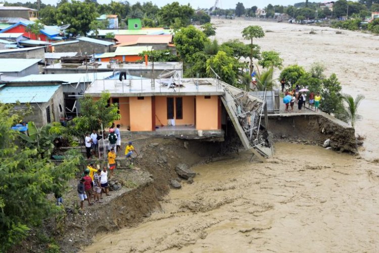 Scientist also surprised, warning of two hurricanes colliding with Australia, 167 killed in Indonesia