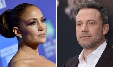 Jennifer Lopez and Ben Affleck, who were seen enjoying holidays, broke up their engagement 17 years ago.