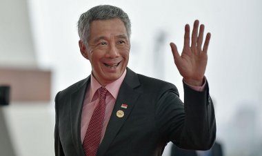 Singapore prime minister demands defamation case against blogger, demands damages