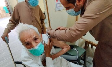 After getting the delta variant in Pakistan, there is a possibility of fourth wave of corona epidemic in the country.