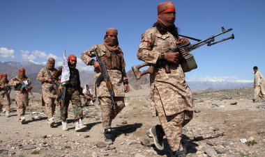 Afghanistan Taliban War: Afghan soldiers take refuge in Pakistan after losing border posts
