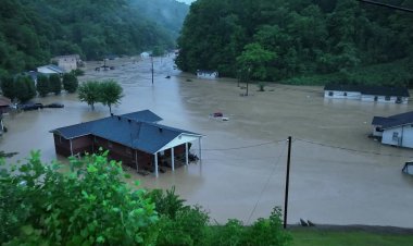 Heavy floods caused devastation in America, 25 people including four children died, more than 1200 people were rescued