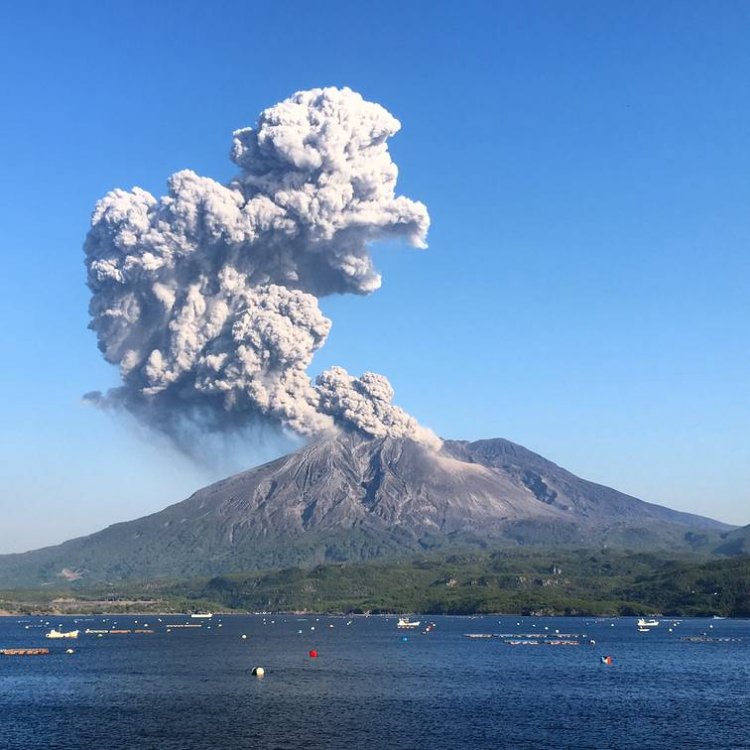 Japan's Sakurajima volcano erupts, fifth level alert issued.