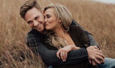 Relationship Tips: People start losing themselves in the pursuit of getting a relationship, make these mistakes