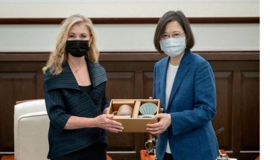 US Senator Visit Taiwan: US Senator again reached Taiwan amid tension with China, discussed many issues with President Tsai Ing Wen