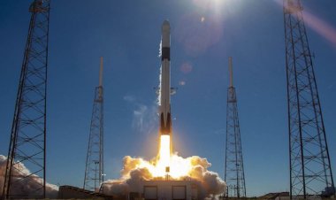 Starlink Spacecraft: SpaceX launches land rocket with 54 Starlink satellites into sea