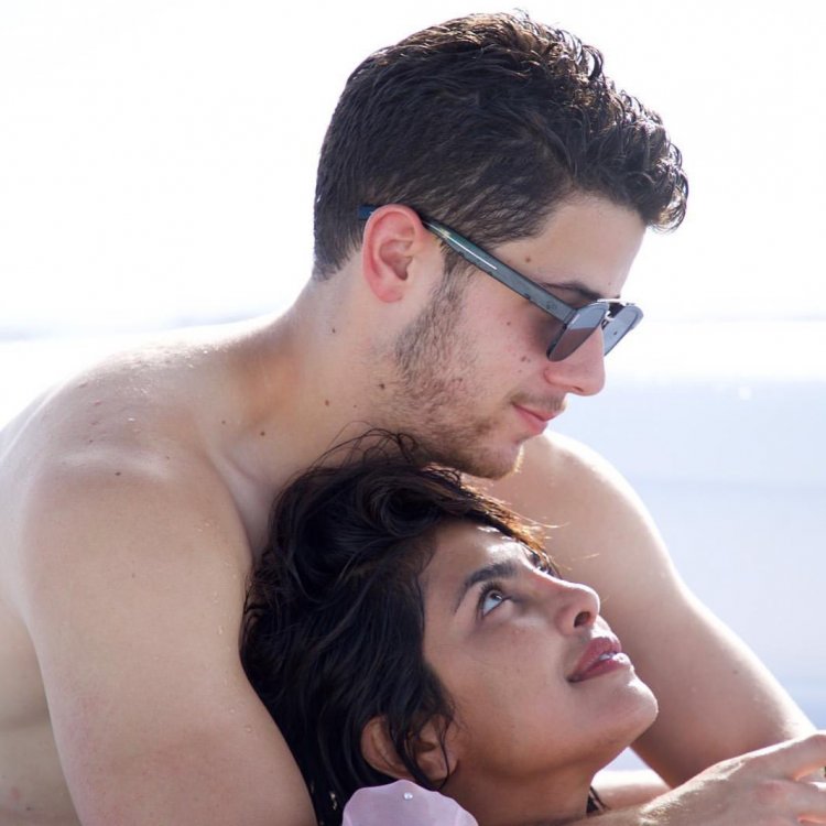 Priyanka Chopra Daughter Photo: Priyanka Chopra and Nick Jonas have fun in the pool with their daughter