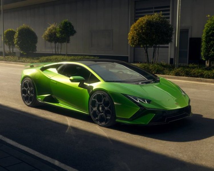 Lamborghini Huracan Tecnica with a top speed of 325km to be launched tomorrow, know expected price, features and mileage