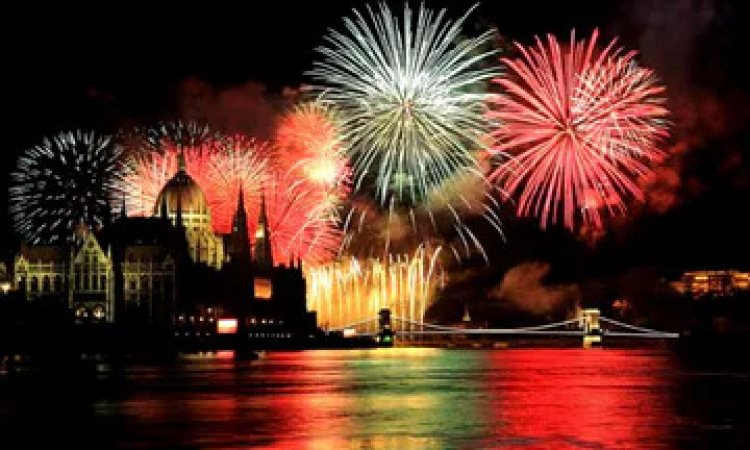 Hungary: Fireworks to be held on National Holiday, had to be canceled due to wrong estimate of meteorologists, suspended