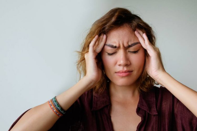 Migraine Diet: Troubled by migraine pain, follow these 3 effective Ayurvedic tips