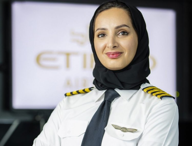 This beautiful pilot became the first female captain of UAE, there is a lot of discussion