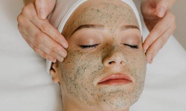 Homemade Scrubs: Try These 4 Easy Homemade Scrubs For Dry Skin