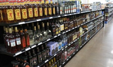 ED raids 30 locations in Delhi liquor scam, liquor traders on target