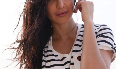 katrina kaif photo: katrina kaif shared BTS pictures of her movie 'Merry christmas' with vijay sethupathi