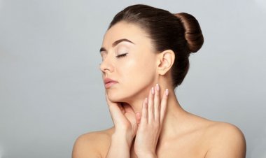 Dark Neck: Black scum has accumulated on the neck? This can be cleaned with alum powder