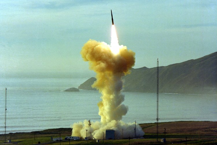 America fired Minuteman-3 intercontinental ballistic missile, know its power