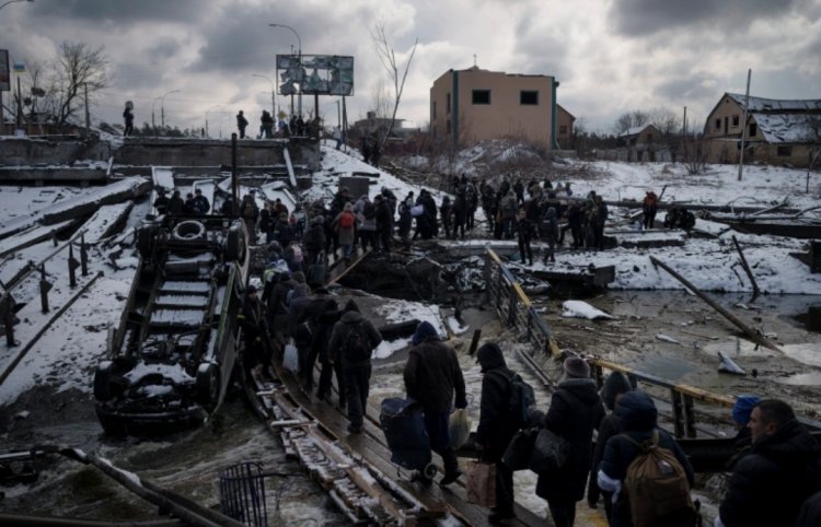 Russia Ukraine Crisis: Pictures of Russian military aircraft sent to Ukraine, suspect in custody; sedition case registered