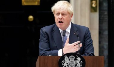 UK PM Race: Boris Johnson in the PM's race, left the holiday in the middle and returned to London