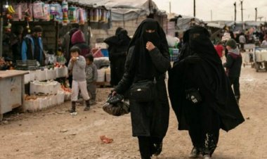 Syrian refugees: Australian women and children brought back from Syrian refugee camp