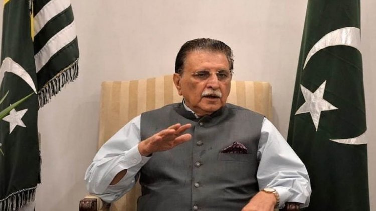 Pakistan video: PTI MLA Rabbani hit former PM Raja Farooq Haider with phone, video viral