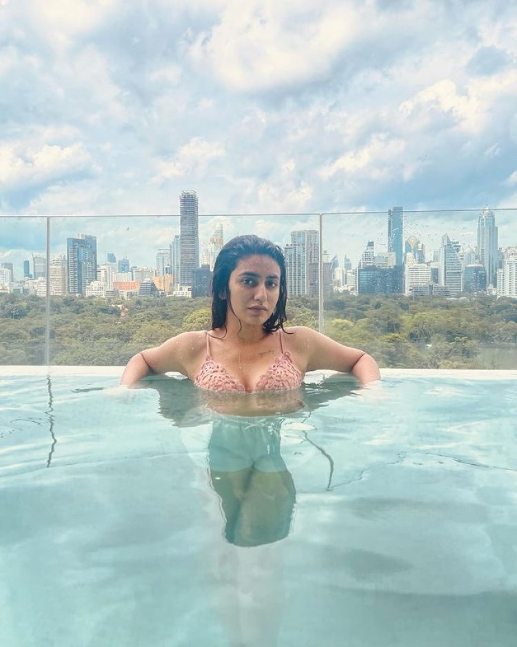 Priya Prakash Varrier: Wink girl became bold as soon as she reached Thailand, showed her boldest avatar ever in a blue bikini