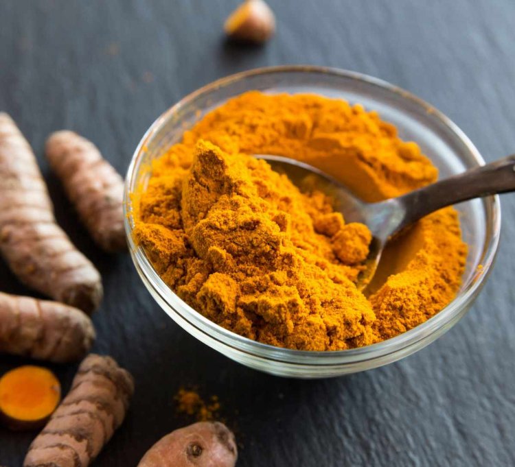 Turmeric Side Effects: Some people should not consume turmeric, it can be dangerous for health, know is it healthy for you or not