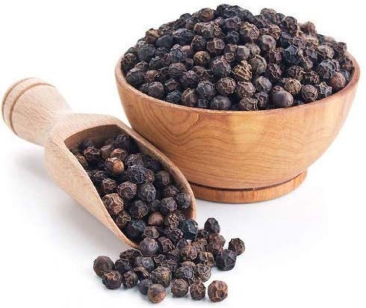 Black Pepper: Consume black pepper with a little thought, these problems can happen to the body
