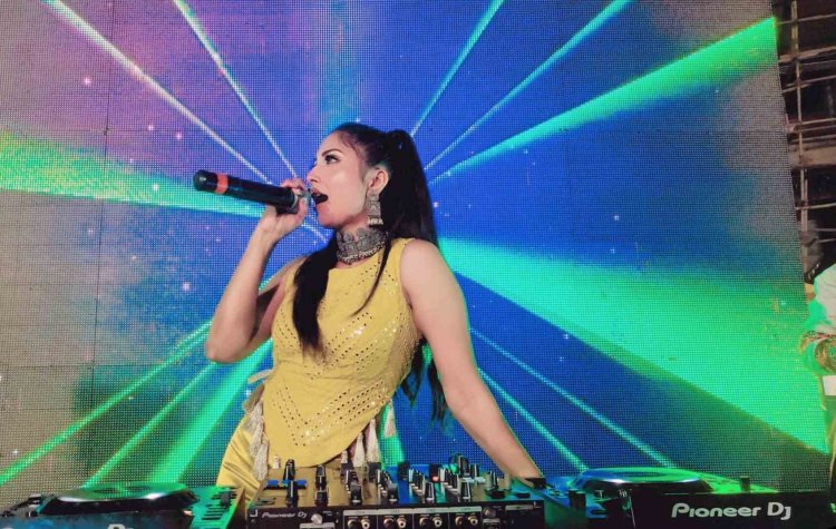 DJ Lahar Rocks Narsinghpur With Her Festive Tunes