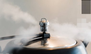 kitchen Hacks: easy tips to clean dirty and black Pressure Cooker Whistle, it will start shining like a new