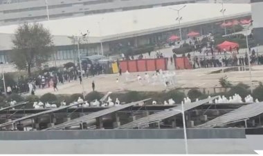 China COVID: workers clashed with the police with sticks in the world's largest iPhone factory, watch video!