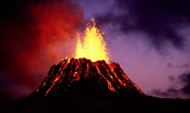Mauna Loa Volcano Eruption: Explosion occurred in the world's largest volcano, ash and smoke spread several kilometers