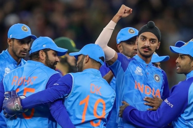 T20WC 2022: Team India reached Adelaide for the semi-finals, welcomed by fans - watch Video!