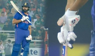 IND vs BAN ODI: Rohit Sharma hits 5 six with bandage in his hand but could not win the match, fans shared emotional tweets