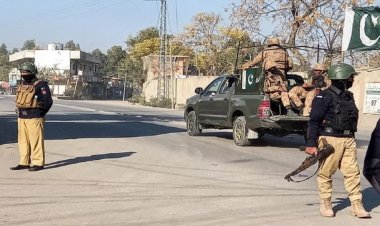 ISI officer was killed in Pakistan's Punjab, police raiding to find the accused