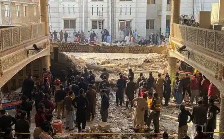 Peshawar suicide attack suspect's severed head recovered by Rescue officials, 93 dead so far