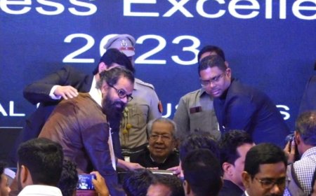 National Award Winner Manopravesh Guruji Swami Ramananda won the Best Telepath astrologer in the world