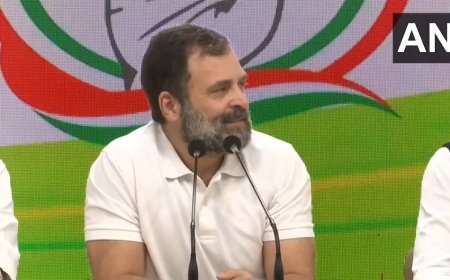 'Put the BJP flag on your chest'.....Rahul Gandhi insults journalist day after the disqualification from Lok Sabha