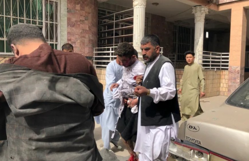 Afghanistan: Bomb blast during press award program in Mazar-i-Sharif city, one dead; 5 injured