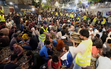 Outcry for flour in Pakistan, Stampede kills 11 people