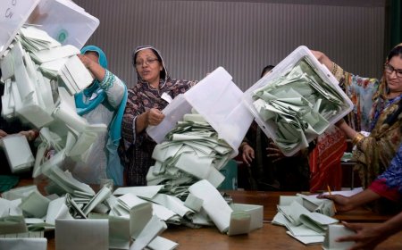 Controversy over elections in Pakistan, The Supreme Court postponed the hearing of the matter till April 27