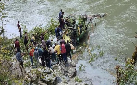 Army helicopter crash in Kishtwar, accident happened during emergency landing; three injured