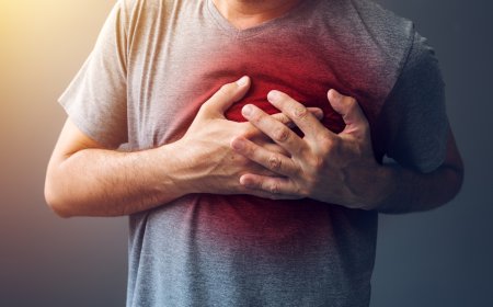 Heart attack: These symptoms could be a warning sign of heart attack, tips and experts review