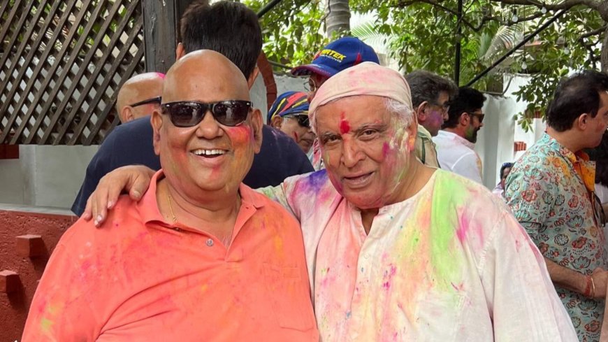 'His story remains incomplete... 'Javed Akhtar gets emotional by remembering Satish Kaushik