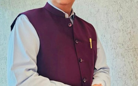 Meet the Best Real Estate consultant of Noida - Narinder Mutneja , Sales-Director of Wealth Clinic