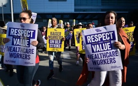 Protest In America: Thousands of health care workers went on strike in many states of America, work came to a standstill